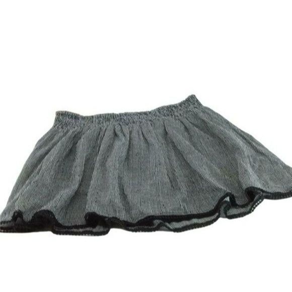 Old Navy Black & White Striped large‎ skater flare Skirt - Picture 1 of 7